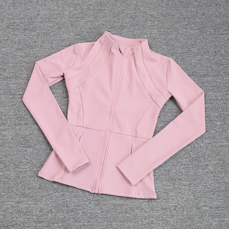 Blush Motion – Jaqueta Feminina Esportiva Rosa com Modelagem Ajustada e Estilo Moderno