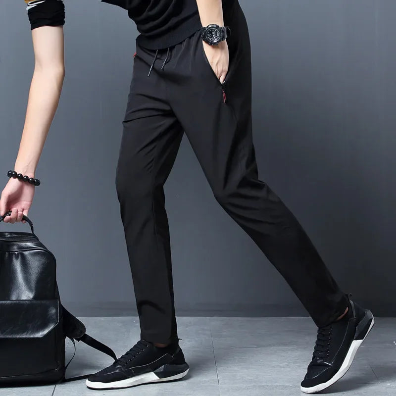 Urban Flex – Calça Masculina Preta com Bolsos com Zíper e Estilo Casual Confortável