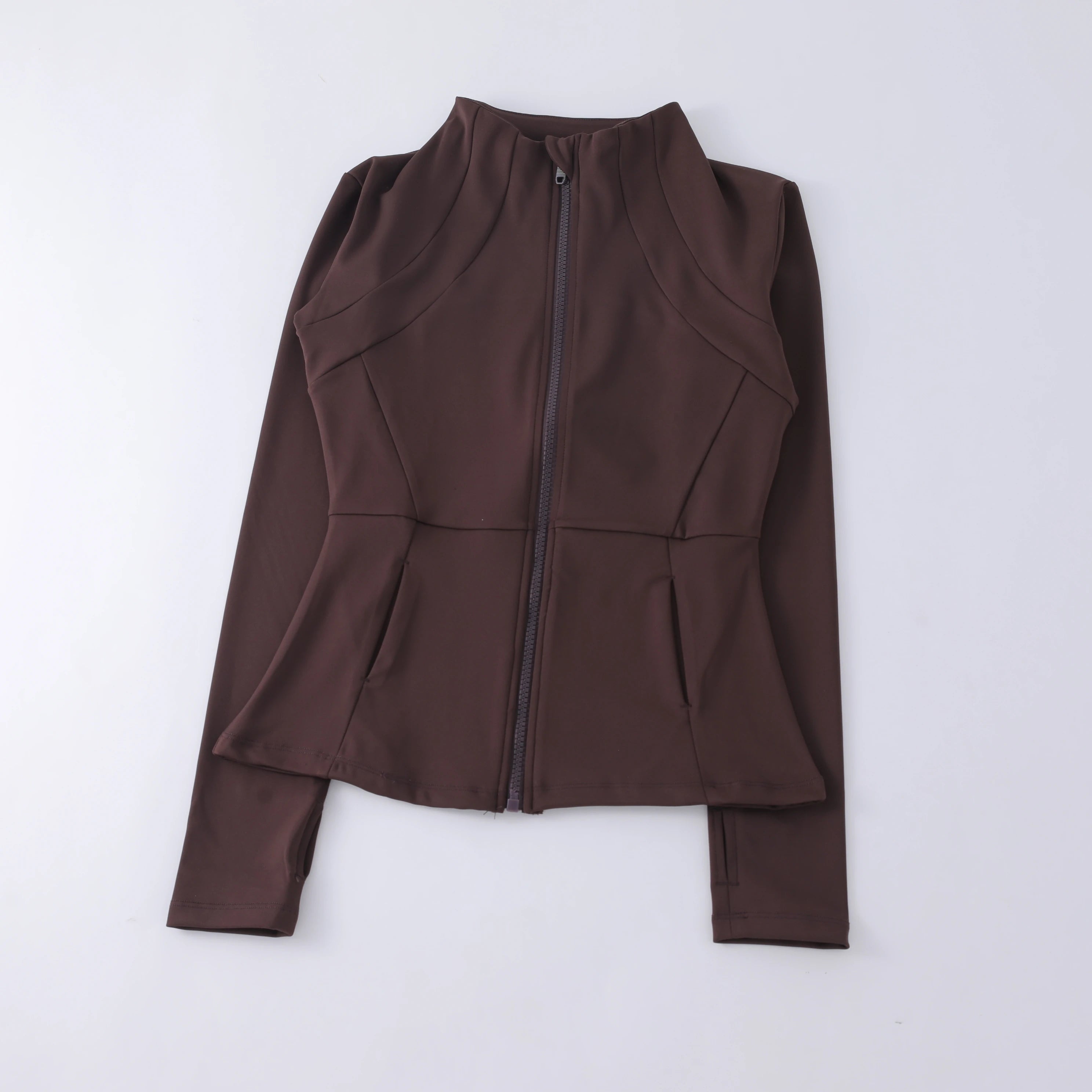 Blush Motion – Jaqueta Feminina Esportiva Rosa com Modelagem Ajustada e Estilo Moderno