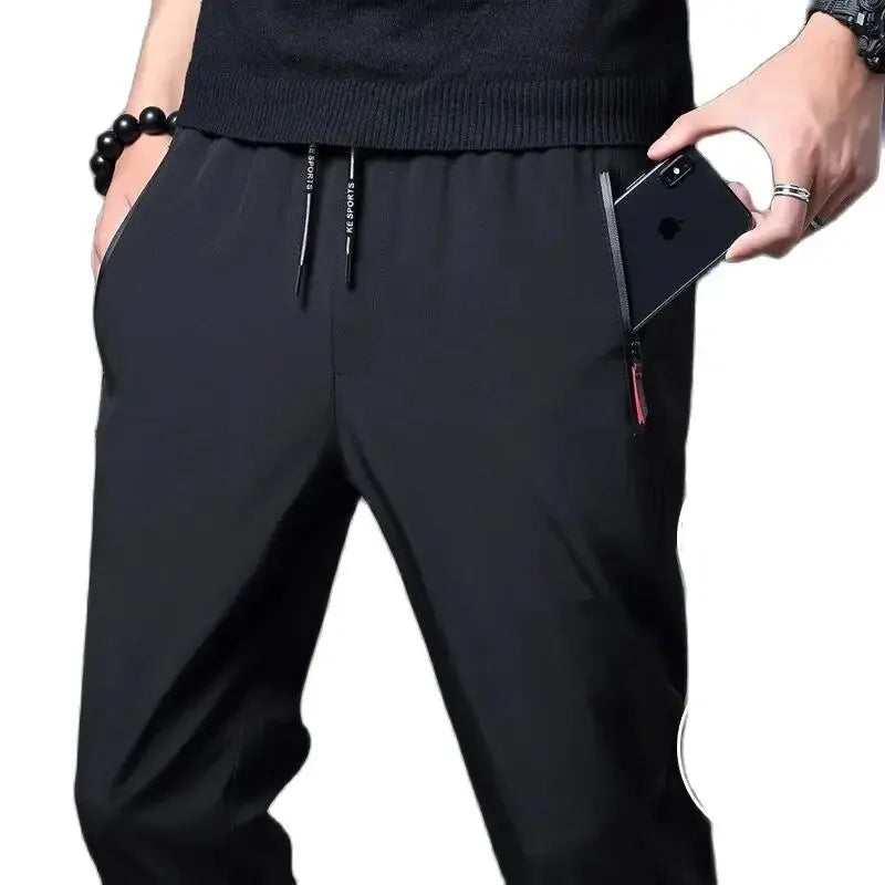 Urban Flex – Calça Masculina Preta com Bolsos com Zíper e Estilo Casual Confortável