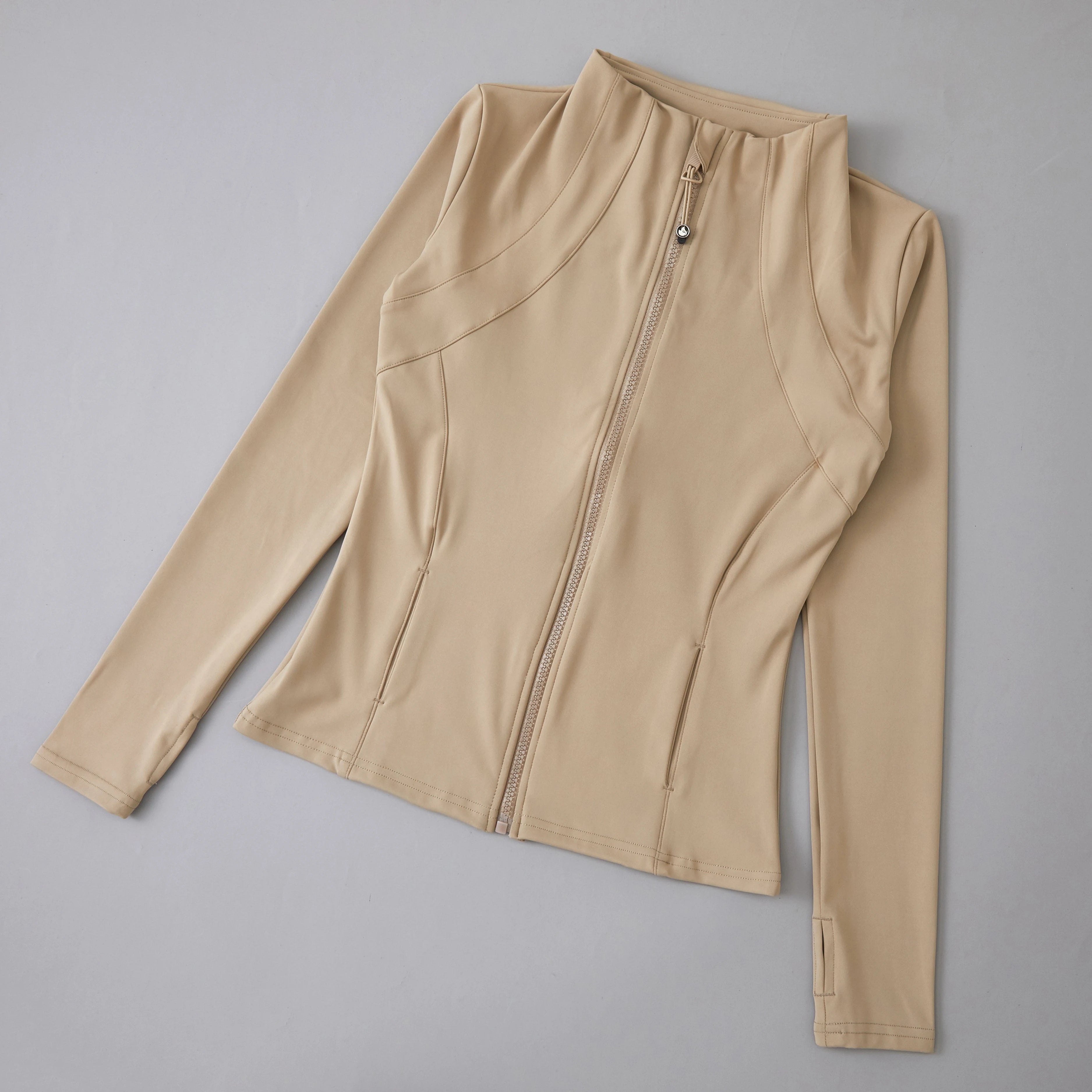 Blush Motion – Jaqueta Feminina Esportiva Rosa com Modelagem Ajustada e Estilo Moderno